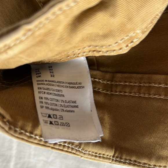 American Eagle cargo - Picture 3 of 4